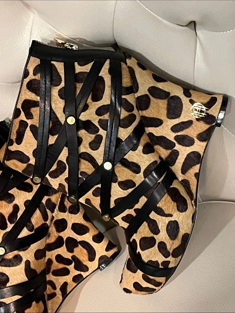 House of Harlow 1960 bold leopard